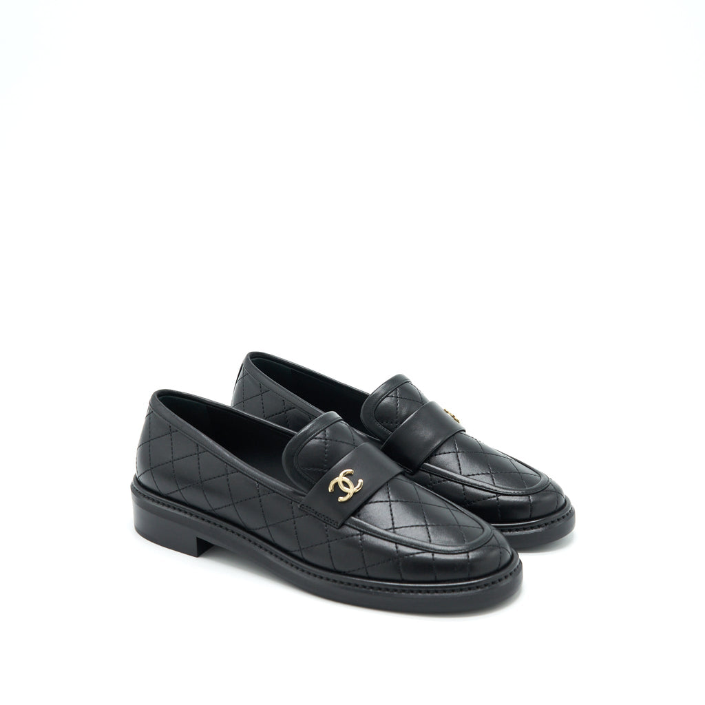 chanel-size-37-quilted-leather-with-cc-logo-loafer-black-lghw