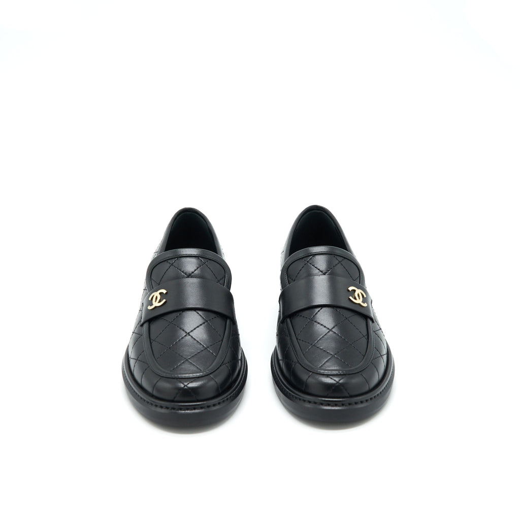 chanel-size-37-quilted-leather-with-cc-logo-loafer-black-lghw