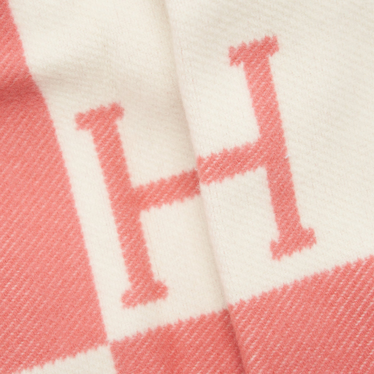 hermes-avalon-baby-blanket-pink