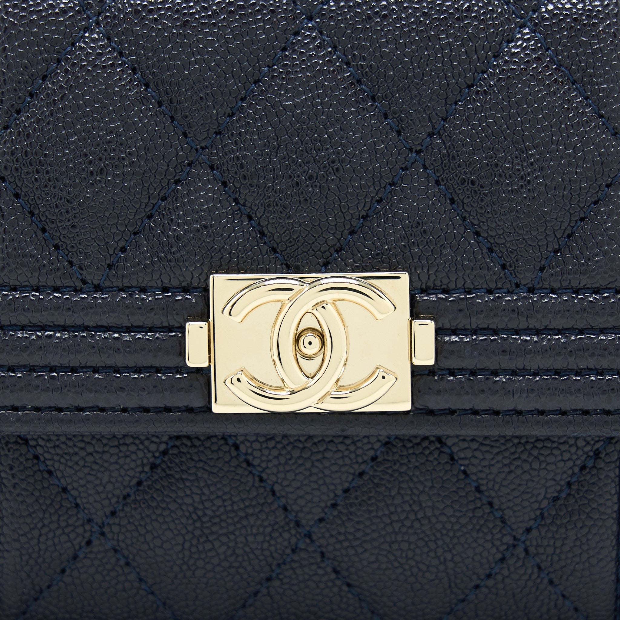 chanel-boy-small-flap-card-holder-caviar-black-ghw
