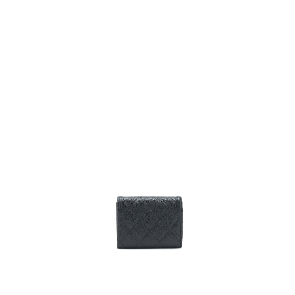 chanel-filigree-flap-card-holder-caviar-black-ghw