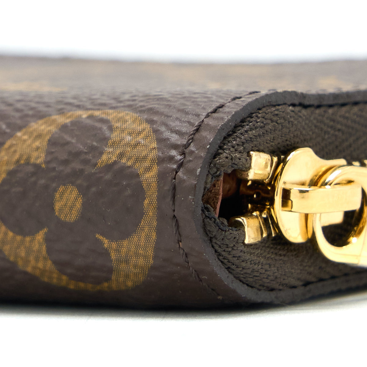 louis-vuitton-zippy-coin-purse-monogram-canvas-ghw