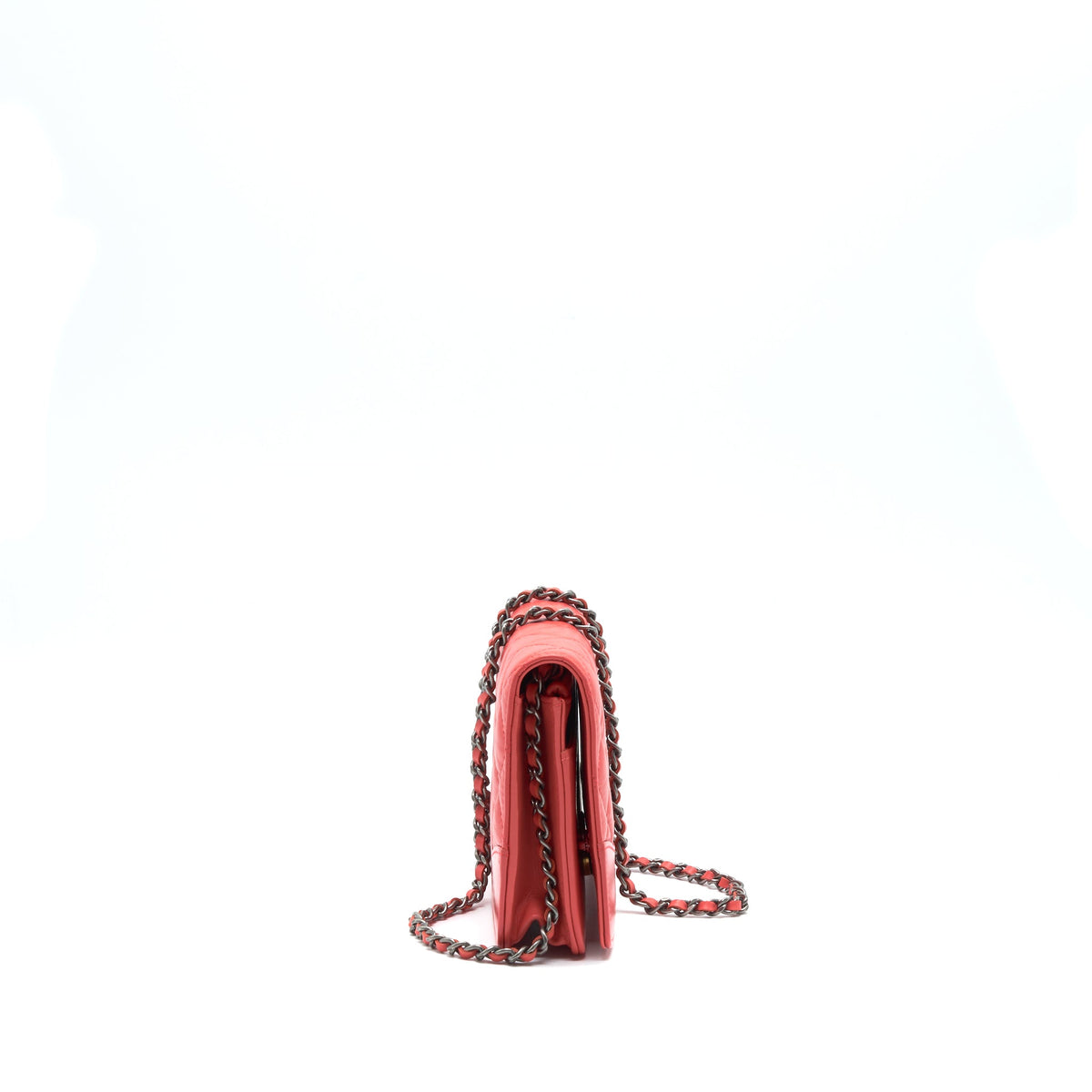 chanel-quilted-wallet-on-chain-coral-pink-double-colour-hardware