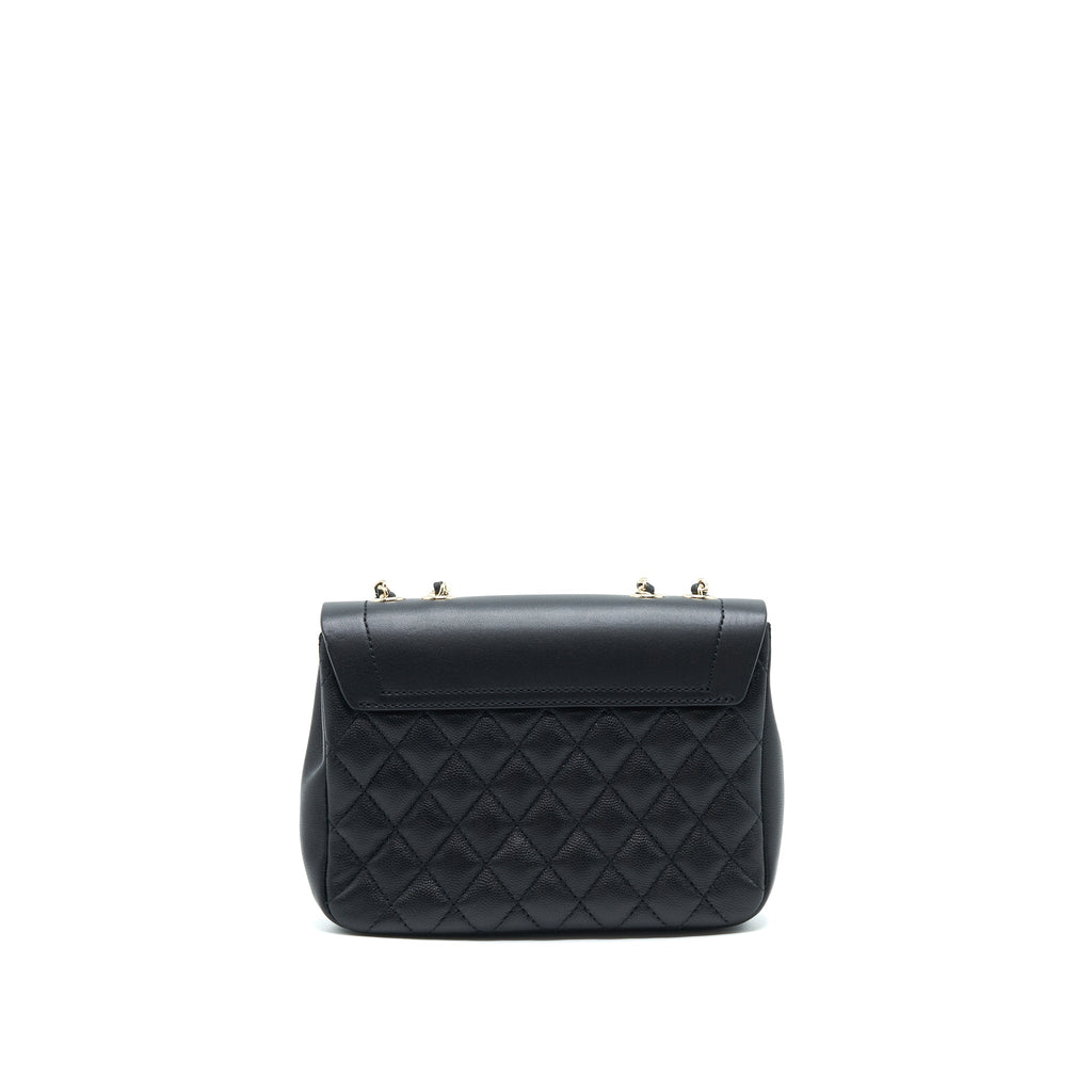 chanel-flap-chain-bag-black-lghw