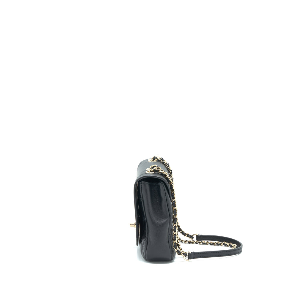 chanel-flap-chain-bag-black-lghw