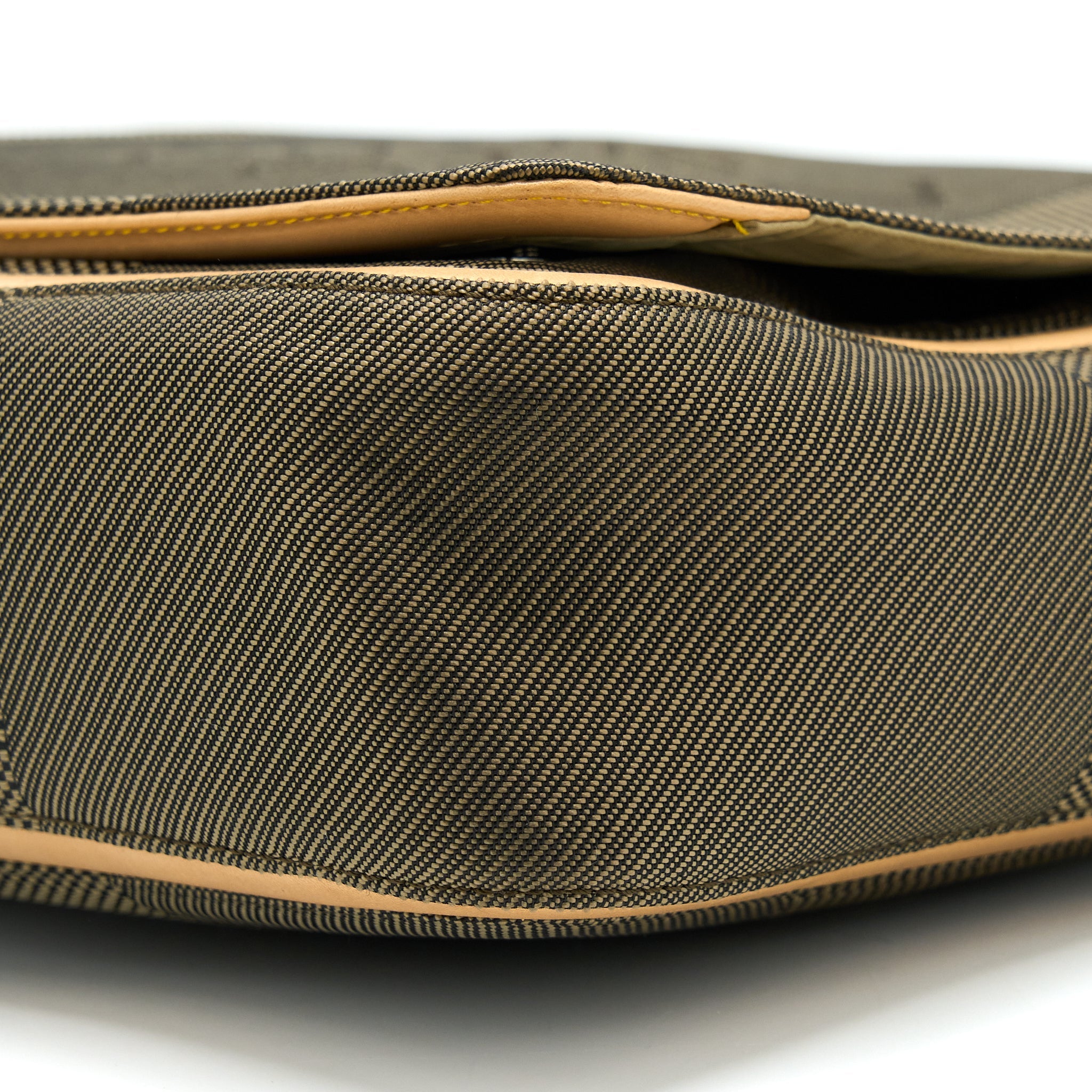 louis-vuitton-messenger-bag-fabric-beige-leather-multicolour-ghw