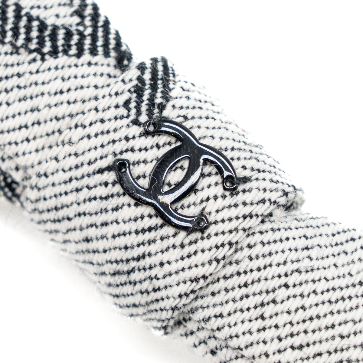 chanel-bow-tie-hair-clip-grey-black