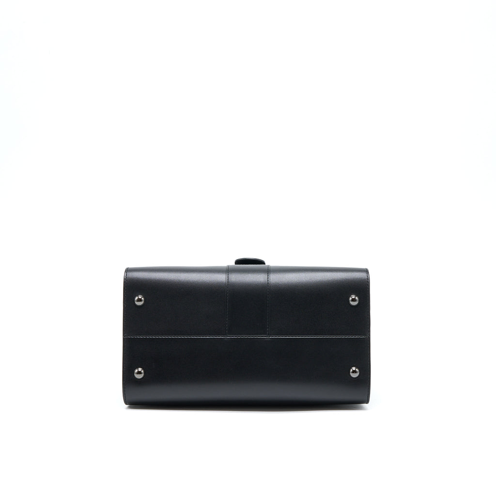 delvaux-l-humour-brilliant-ceci-nest-pas-un-delvaus-bag-black