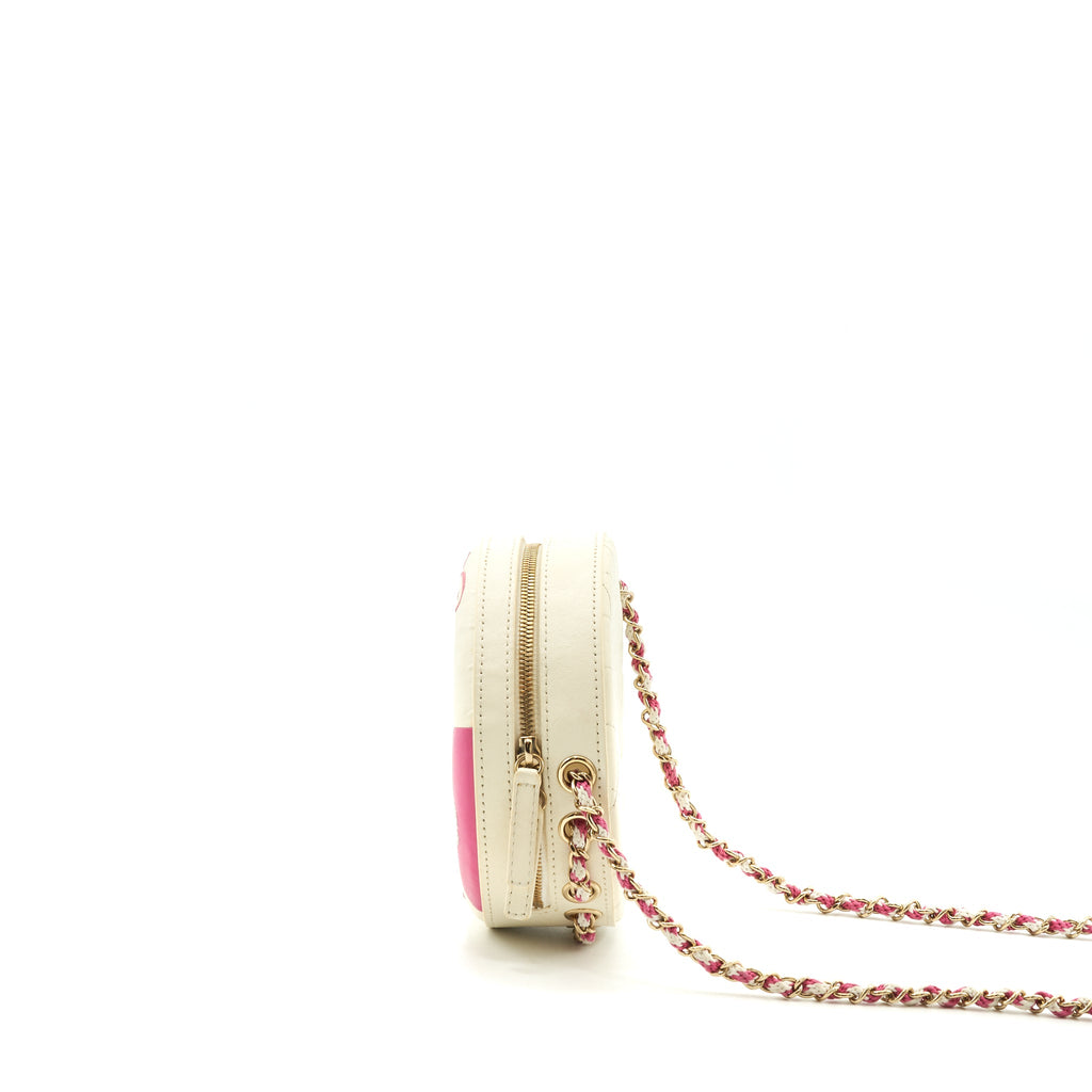 chanel-cruise-19-lifesaver-bag-pink