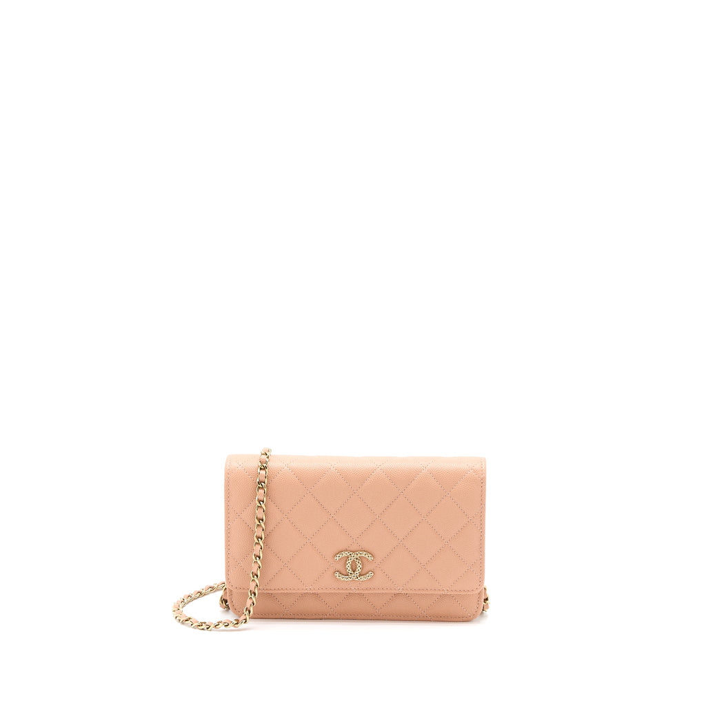chanel-giant-cc-logo-wallet-on-chain-caviar-dark-pink-lghw-microchip