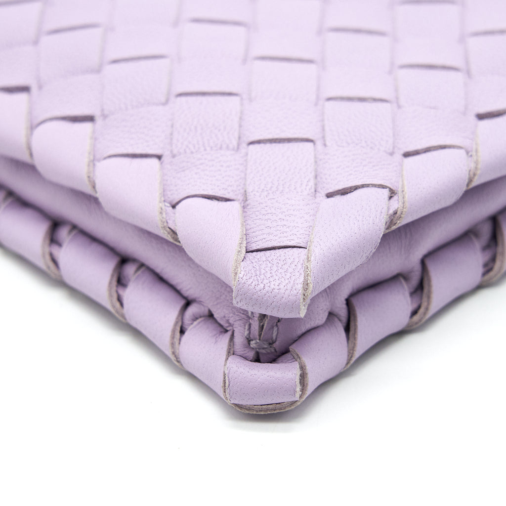 bottega-veneta-fold-clutch-light-purple