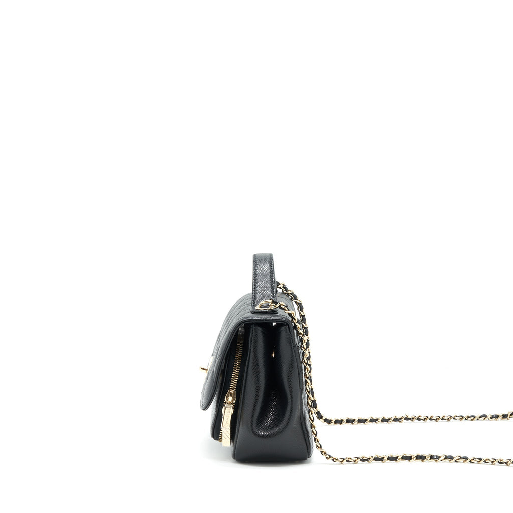 chanel-22p-small-business-affinity-grained-calfskin-black-lghw-microchip-1