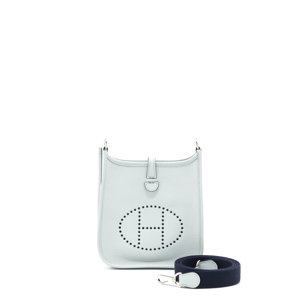 hermes-mini-evelyn-clemence-bleu-pale-bleu-indigo-shw-stamp-y