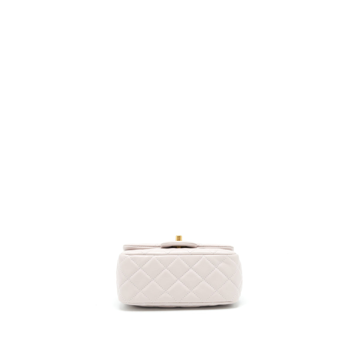 chanel-pearl-crush-lambskin-light-purple-ghwmicrochip