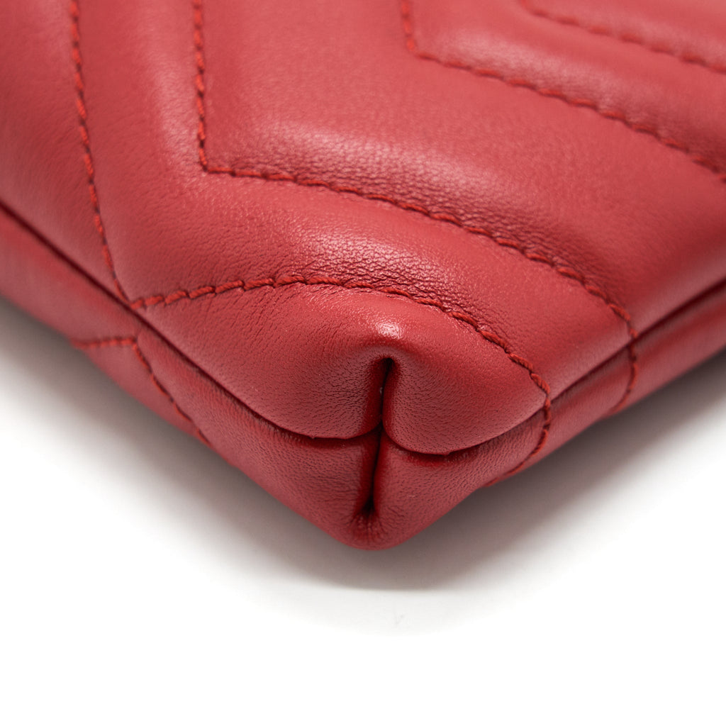 gucci-marmont-mini-pouch-with-chain-red-ghw