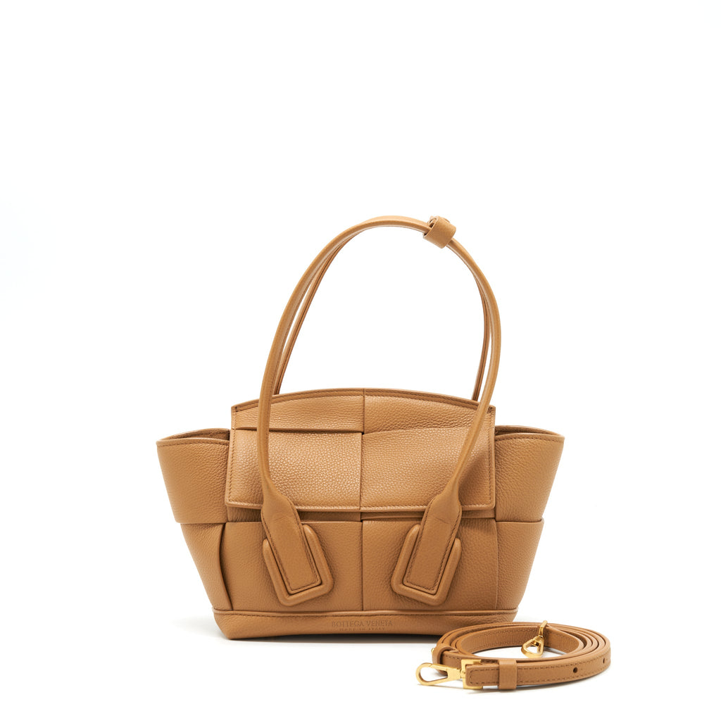 bottega-veneta-arco-bag-almond