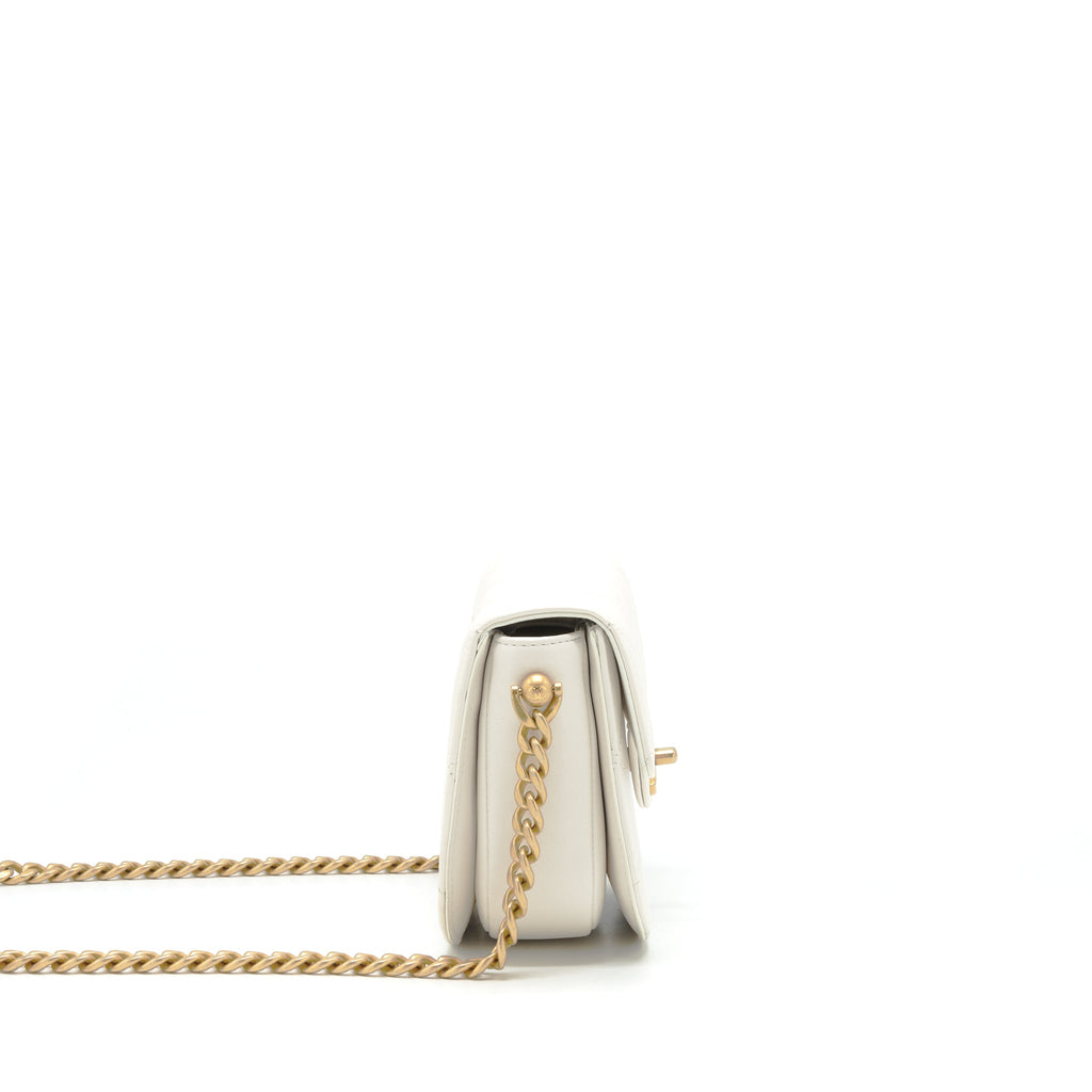 chanel-seasonal-flap-crossbody-bag-lambskin-cream-ghw