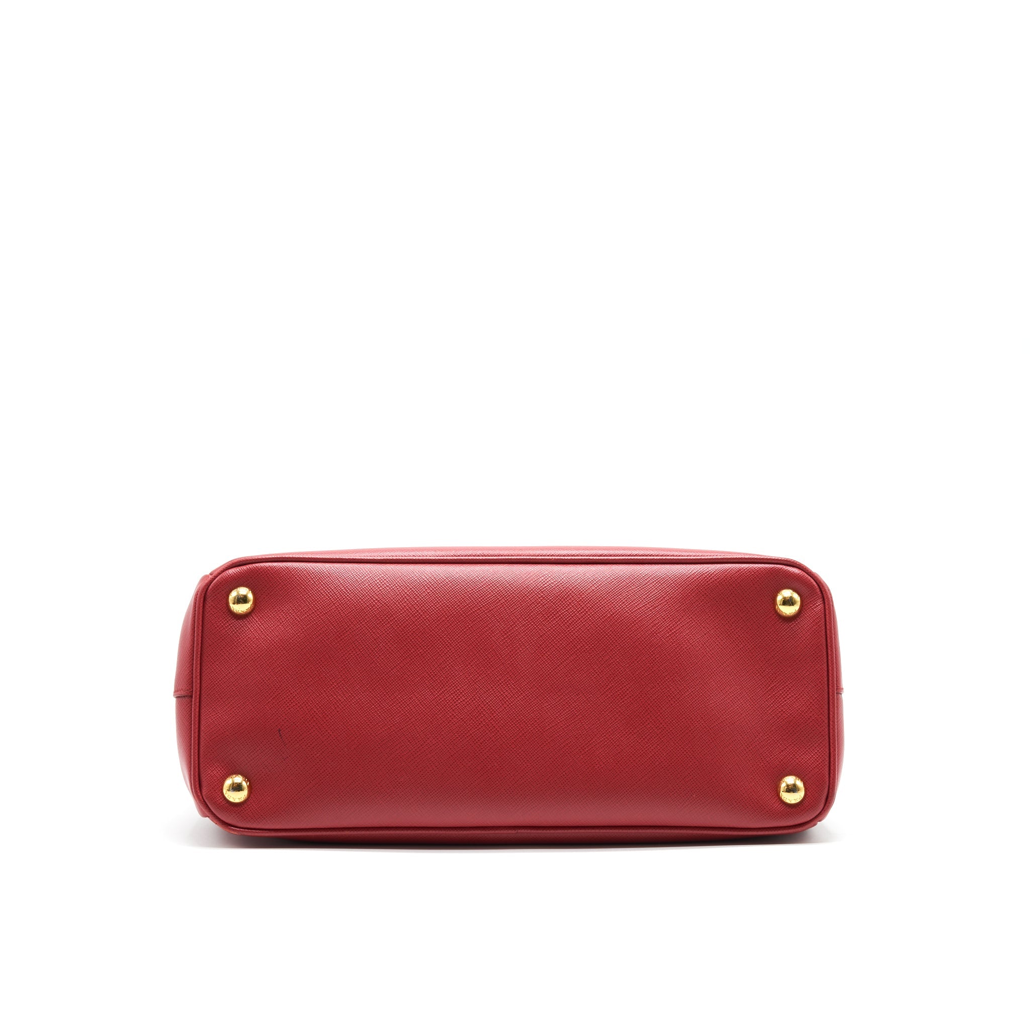 prada-saffiano-tote-bag-red-with-ghw