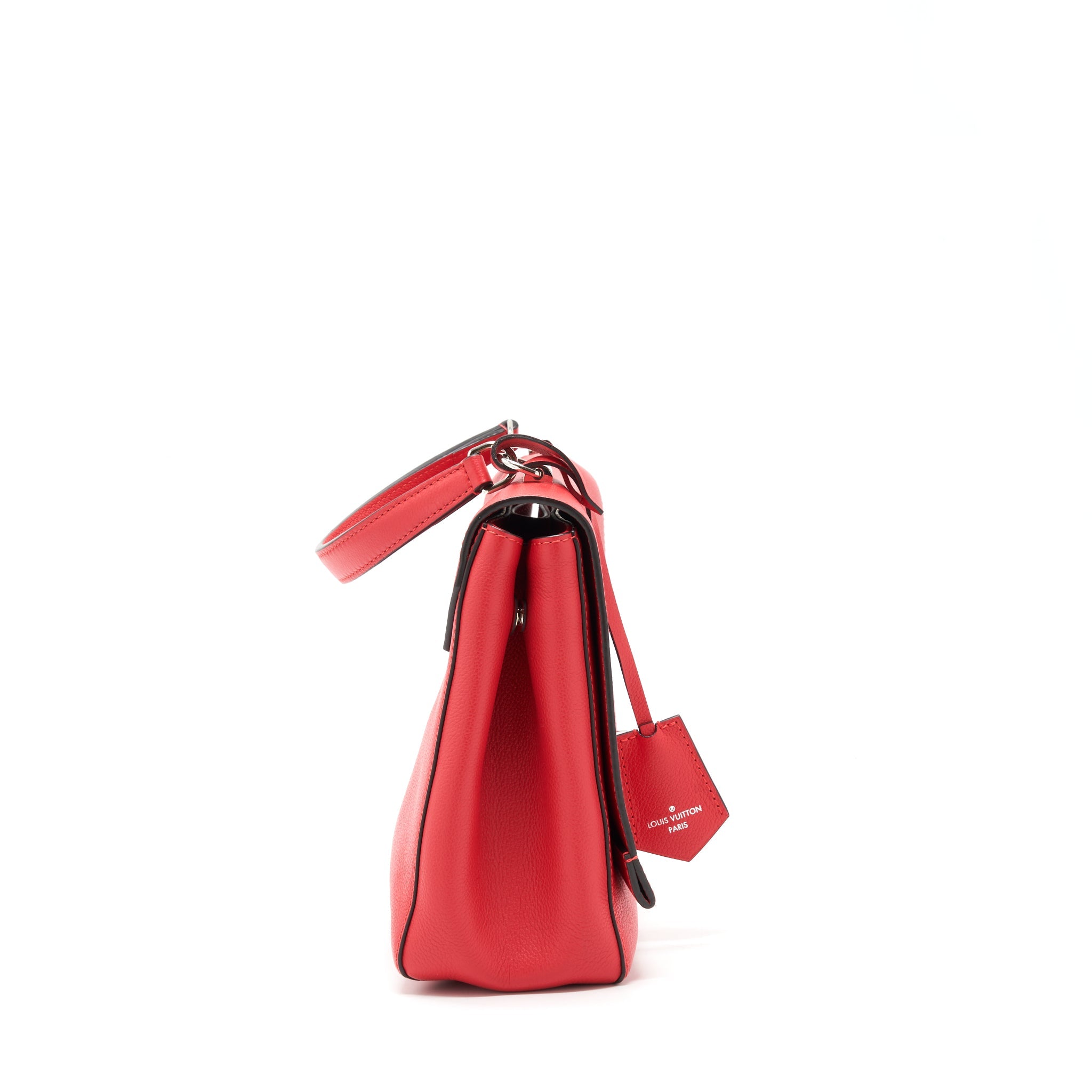 louis-vuitton-lockme-bag-red-shw-year-2016