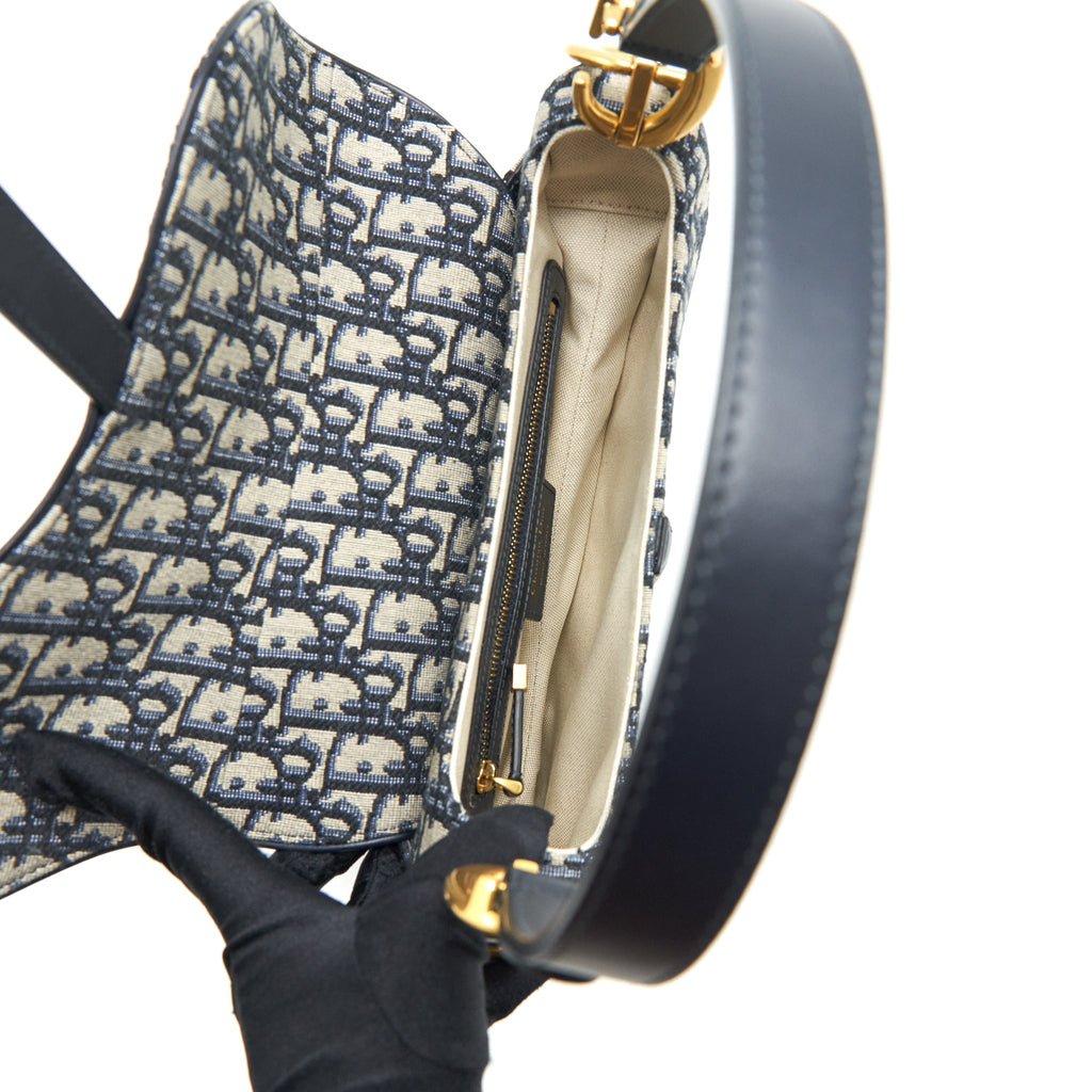 dior-oblique-medium-saddle-bag-ghw