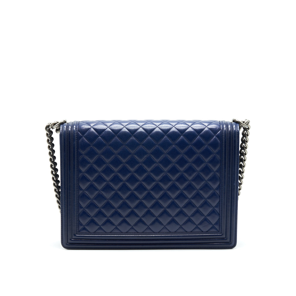 chanel-large-le-boy-calf-skin-navy-shw