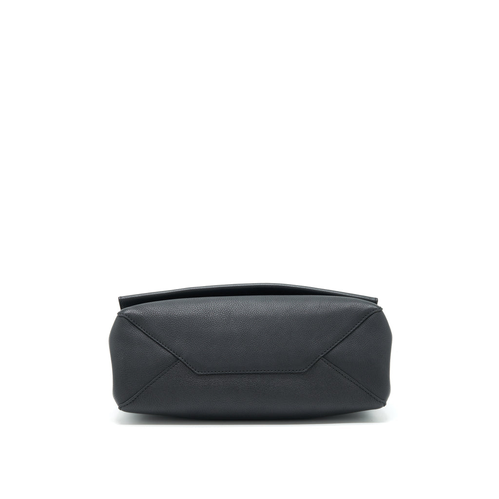 louis-vuitton-lockme-bag-black-shw-year-2015