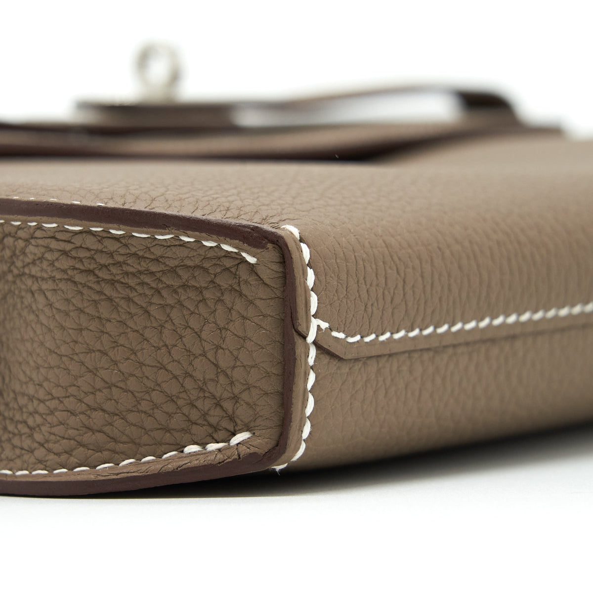 hermes-pochette-kelly-depeches-25-togo-etoupe-shw-stamp-z
