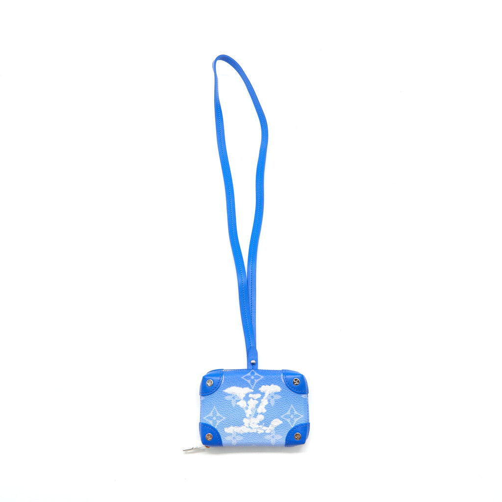 louis-vuitton-monogram-clouds-card-holder-with-strap