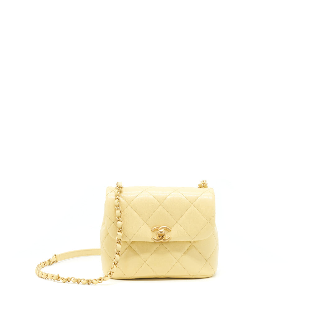chanel-22p-new-square-flap-bag-caviar-light-yellow-brushed-ghw