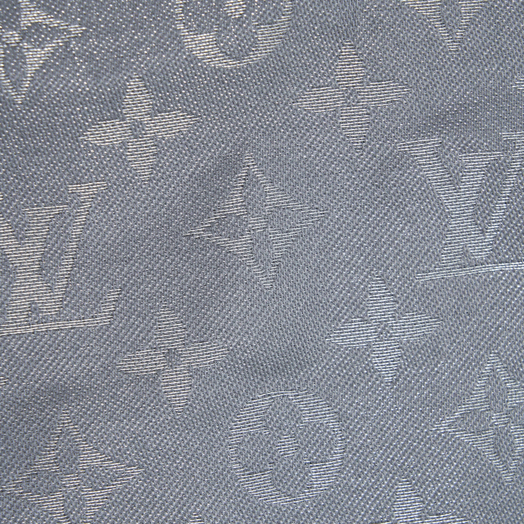 louis-vuitton-shine-silk-scarf-grey-monogram