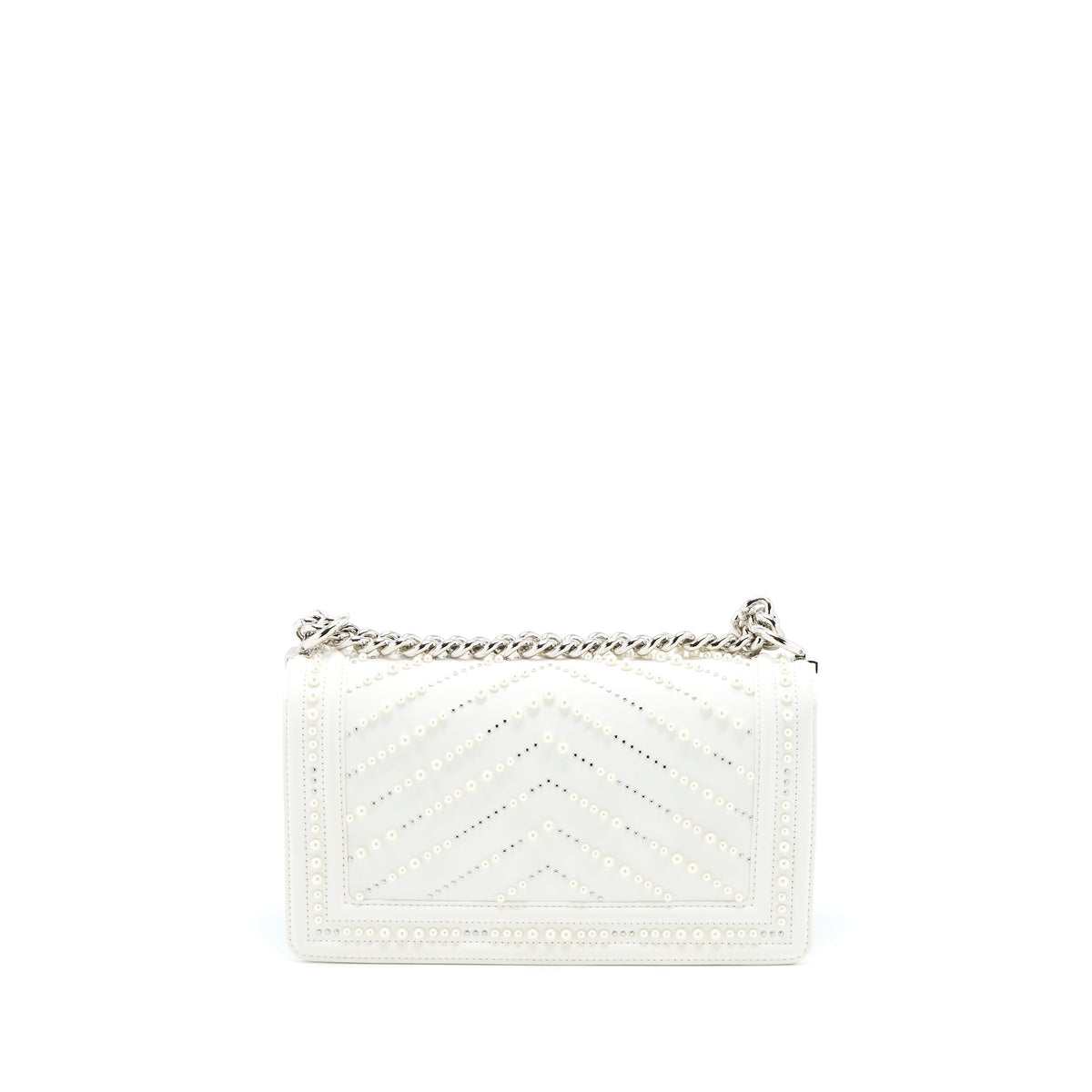 chanel-medium-boy-bag-chevron-limited-lambskin-with-pearl-white-shw