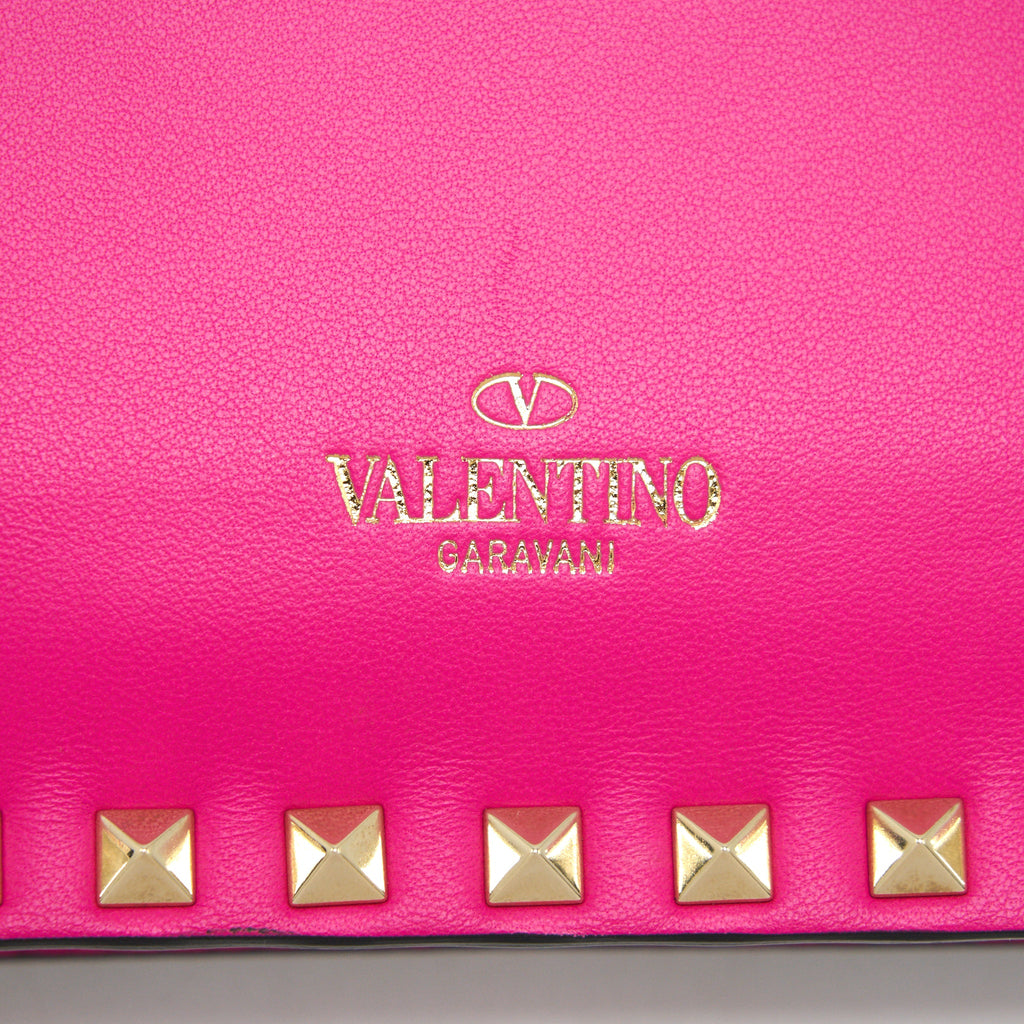 valentino-rockstud-clutch-pink-ghw-2