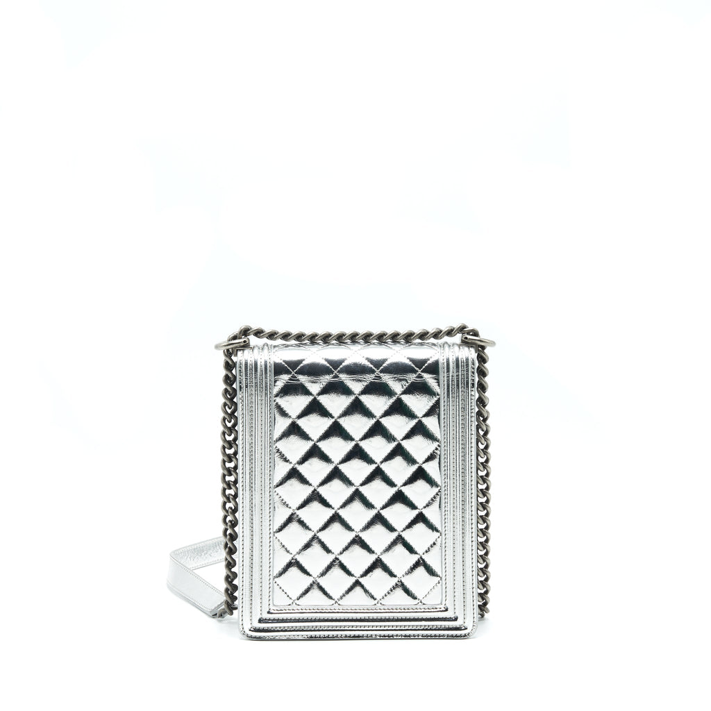 chanel-vertical-metallic-silver-boy-bag