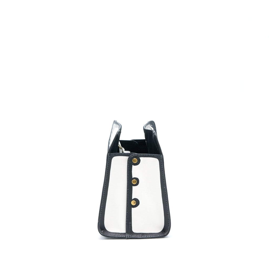 fendi-x-vides-coated-canvas-peekaboo-defender-cover-white-black