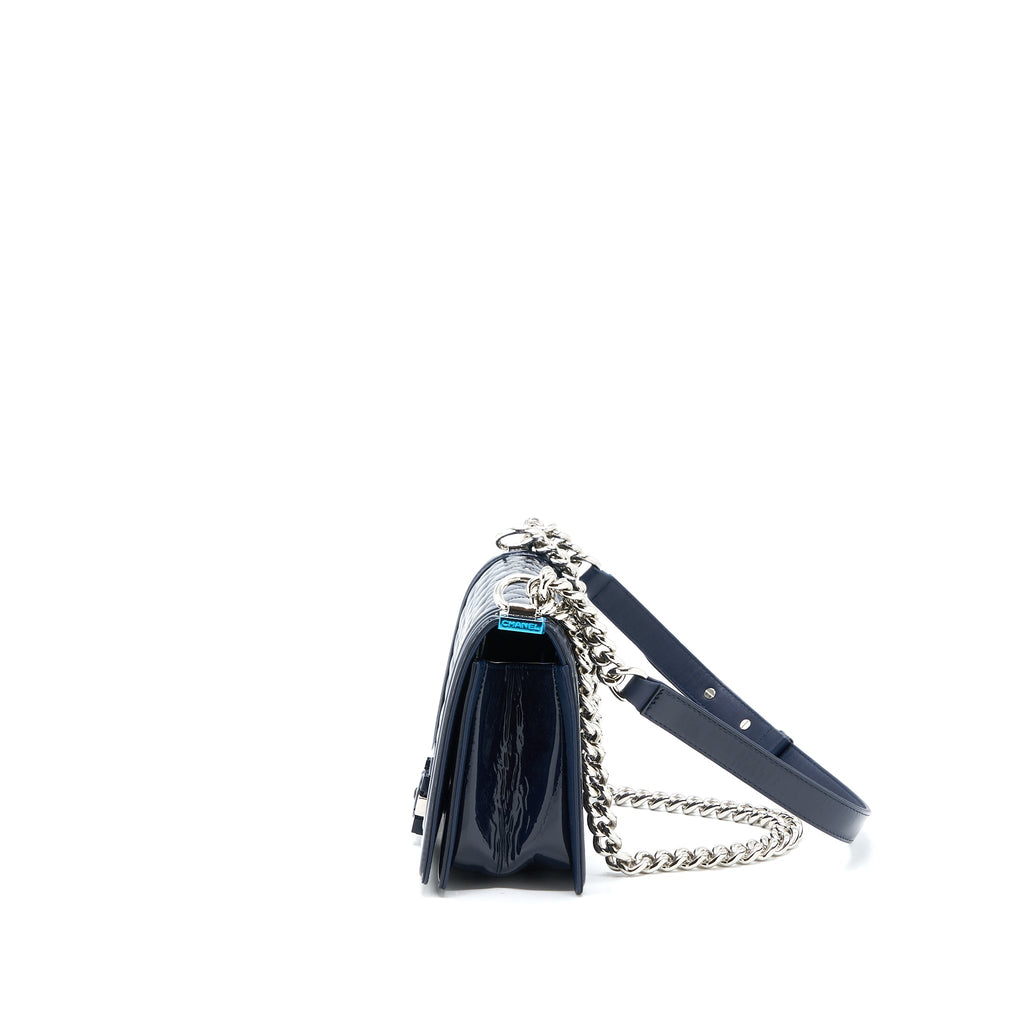 chanel-medium-boy-bag-patent-navy-shw