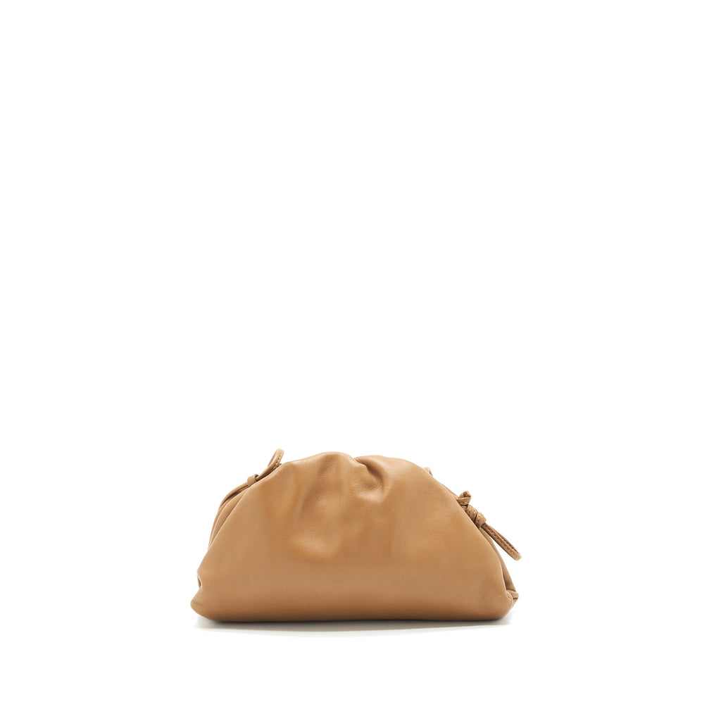 bottega-veneta-mini-pouch-camel