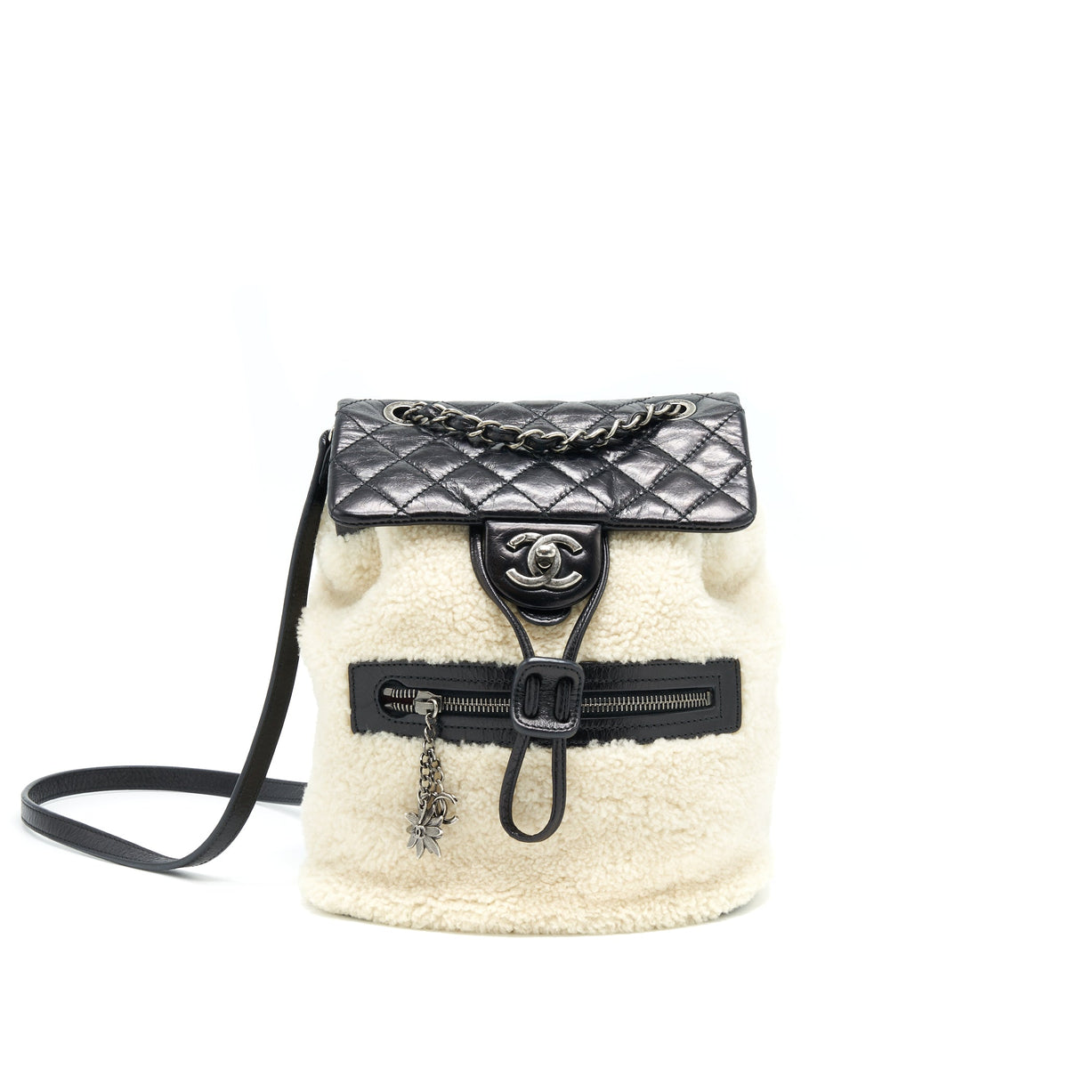 chanel-mountain-small-backpack-shearling-with-quilted-calfskin