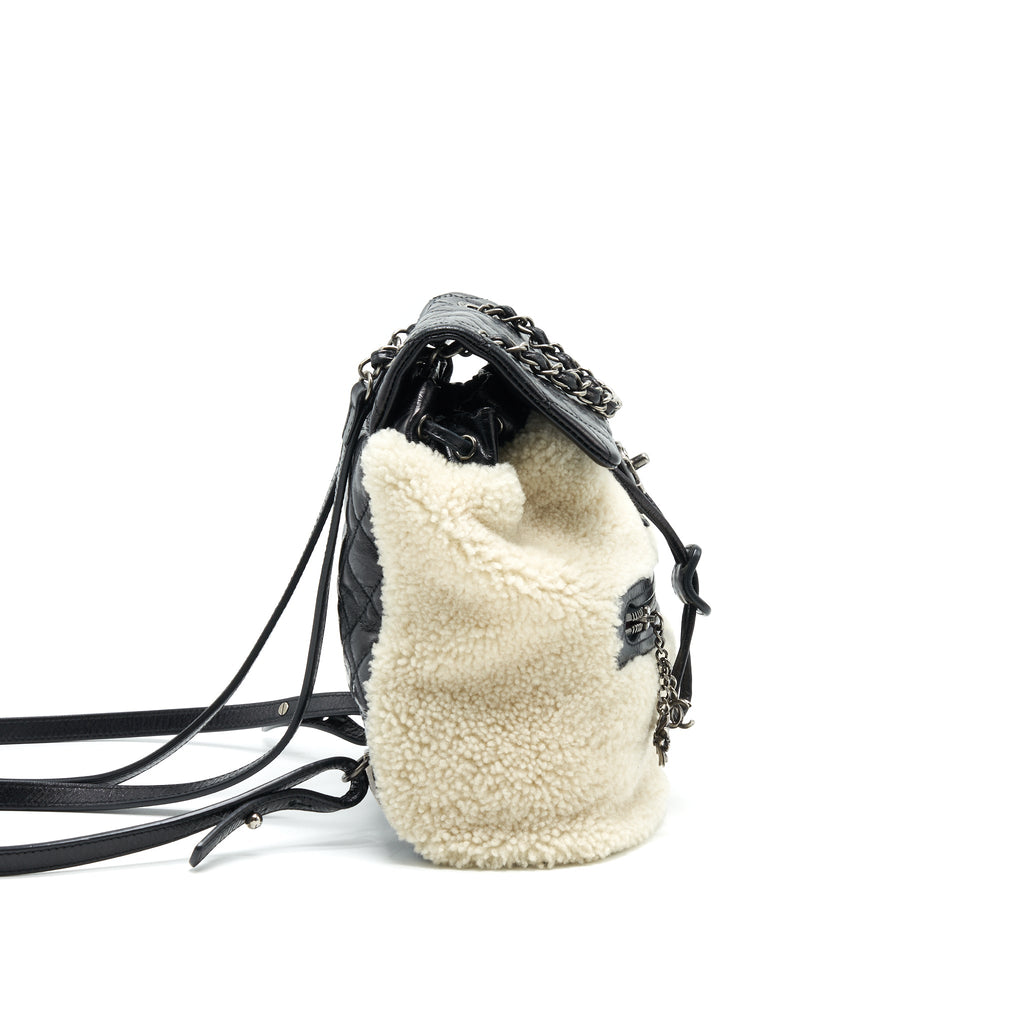 chanel-mountain-small-backpack-shearling-with-quilted-calfskin