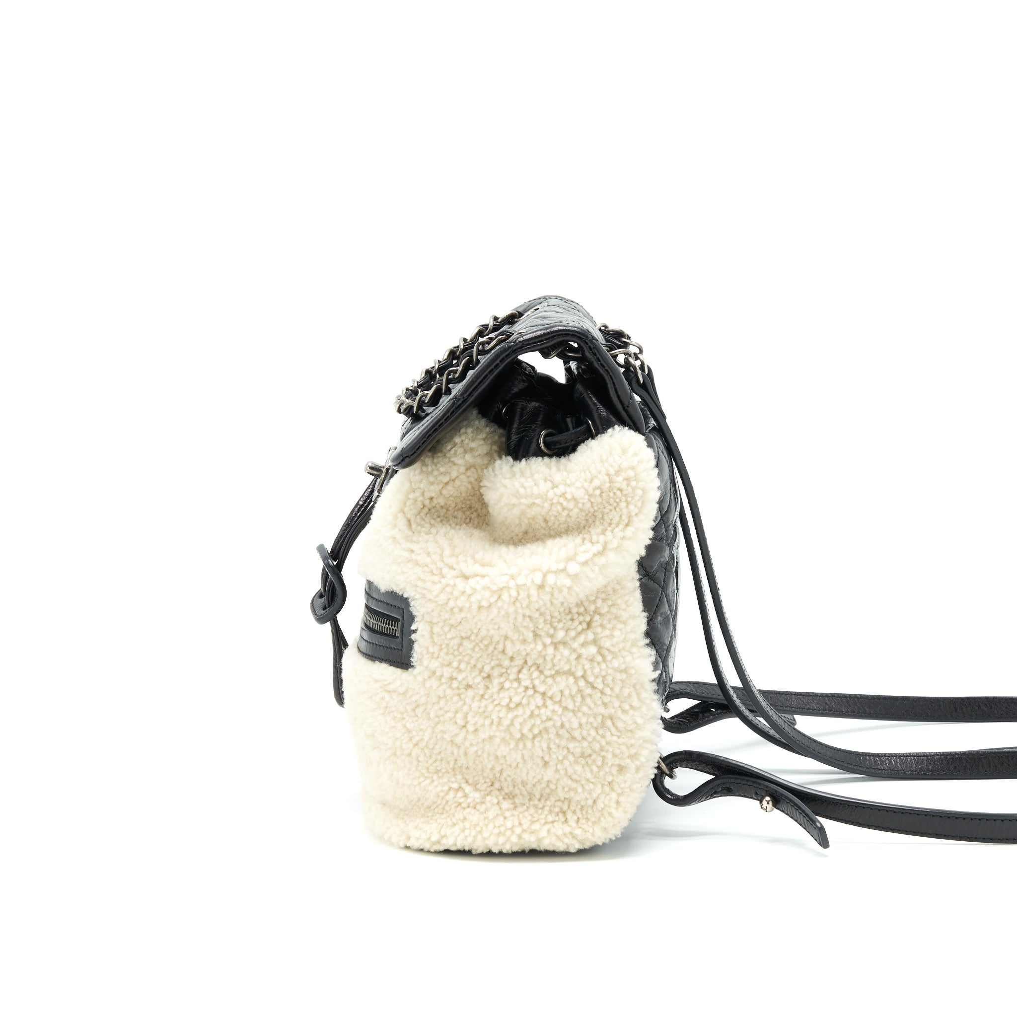 chanel-mountain-small-backpack-shearling-with-quilted-calfskin