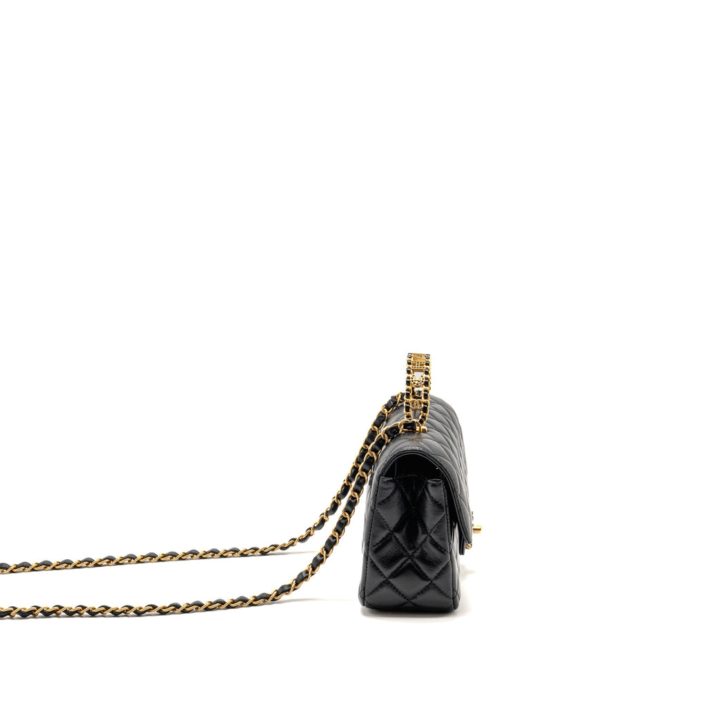 chanel-handle-black