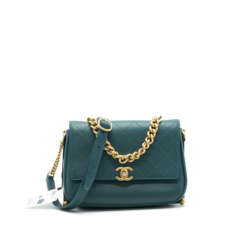 chanel-flap-bag-in-dark-turquoise-in-ghw-1