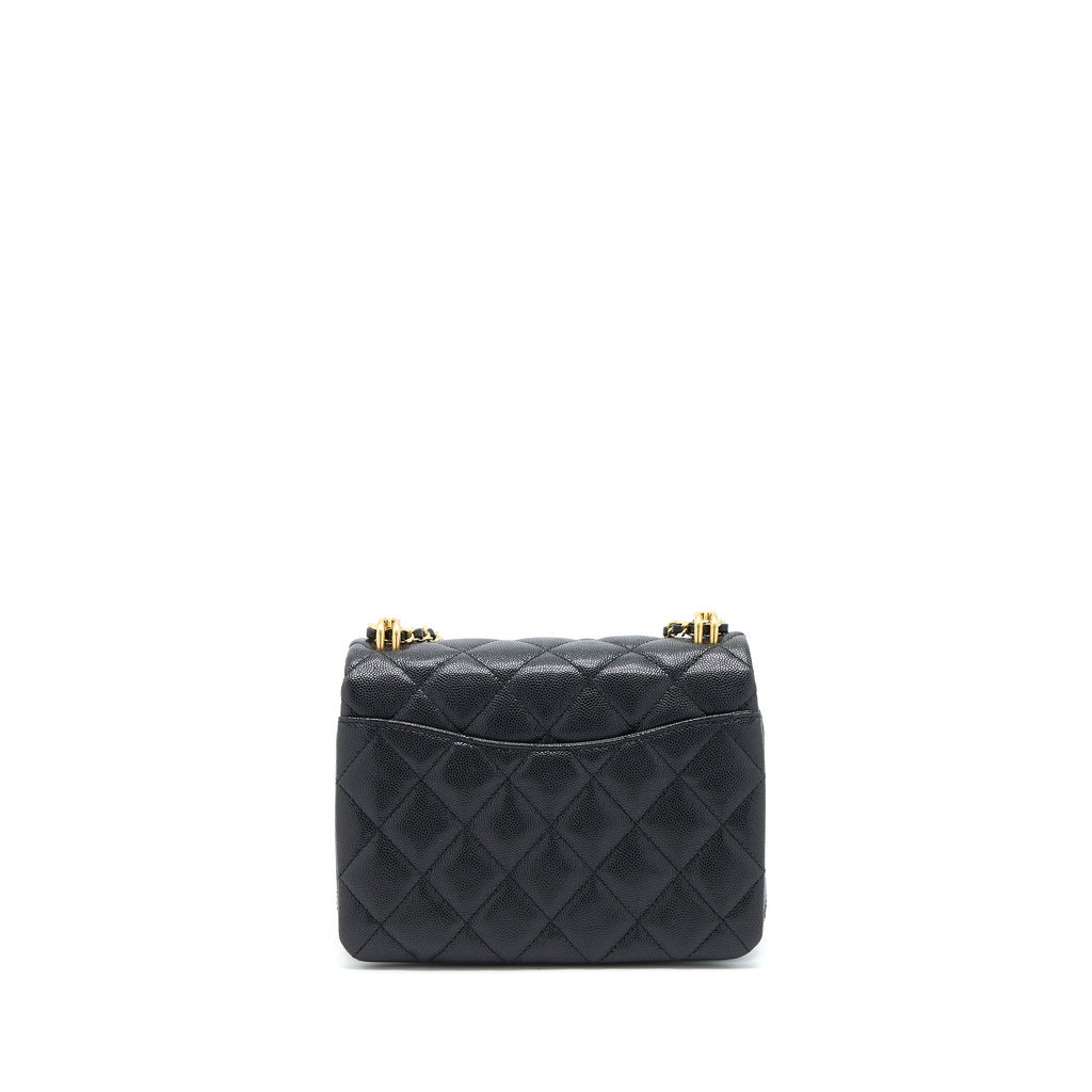 chanel-22k-coco-first-flap-bag-grained-calfskin-black-ghwmicrochip