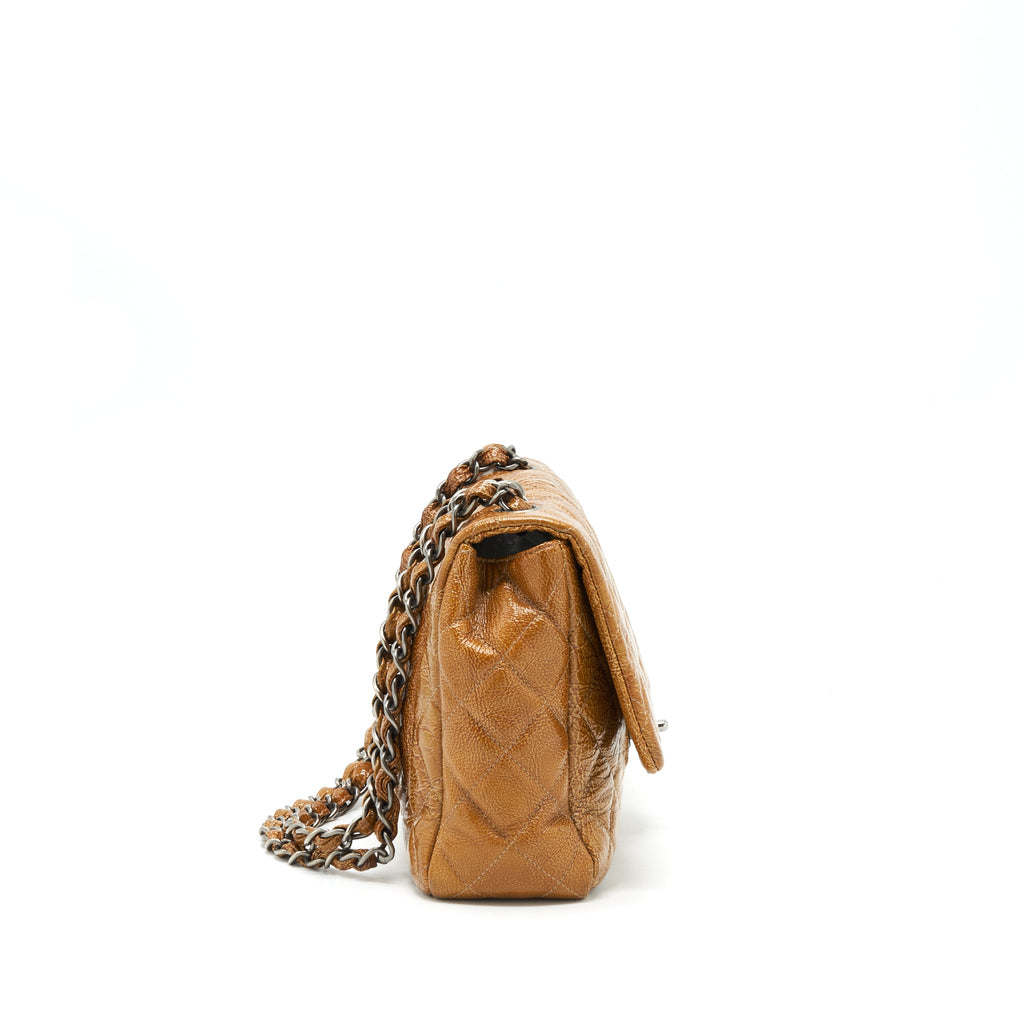 chanel-seasonal-flap-bag-caramel-shw