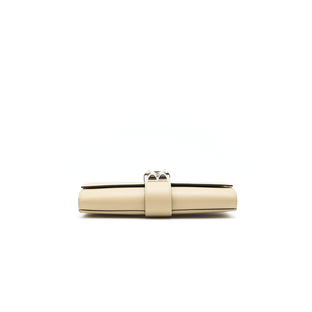 hermes-pochette-medor-23-swift-leather-trench-shw