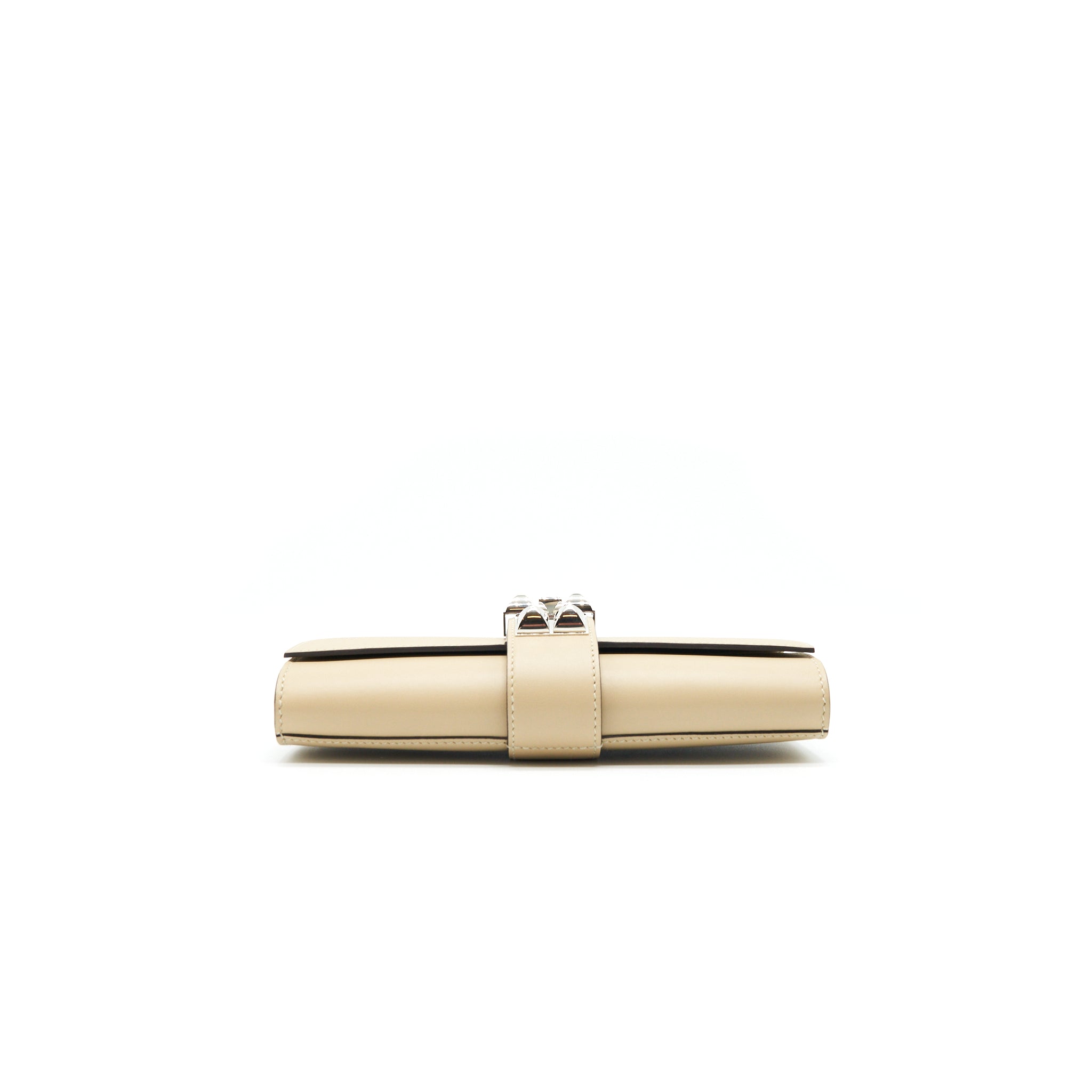 hermes-pochette-medor-23-swift-leather-trench-shw