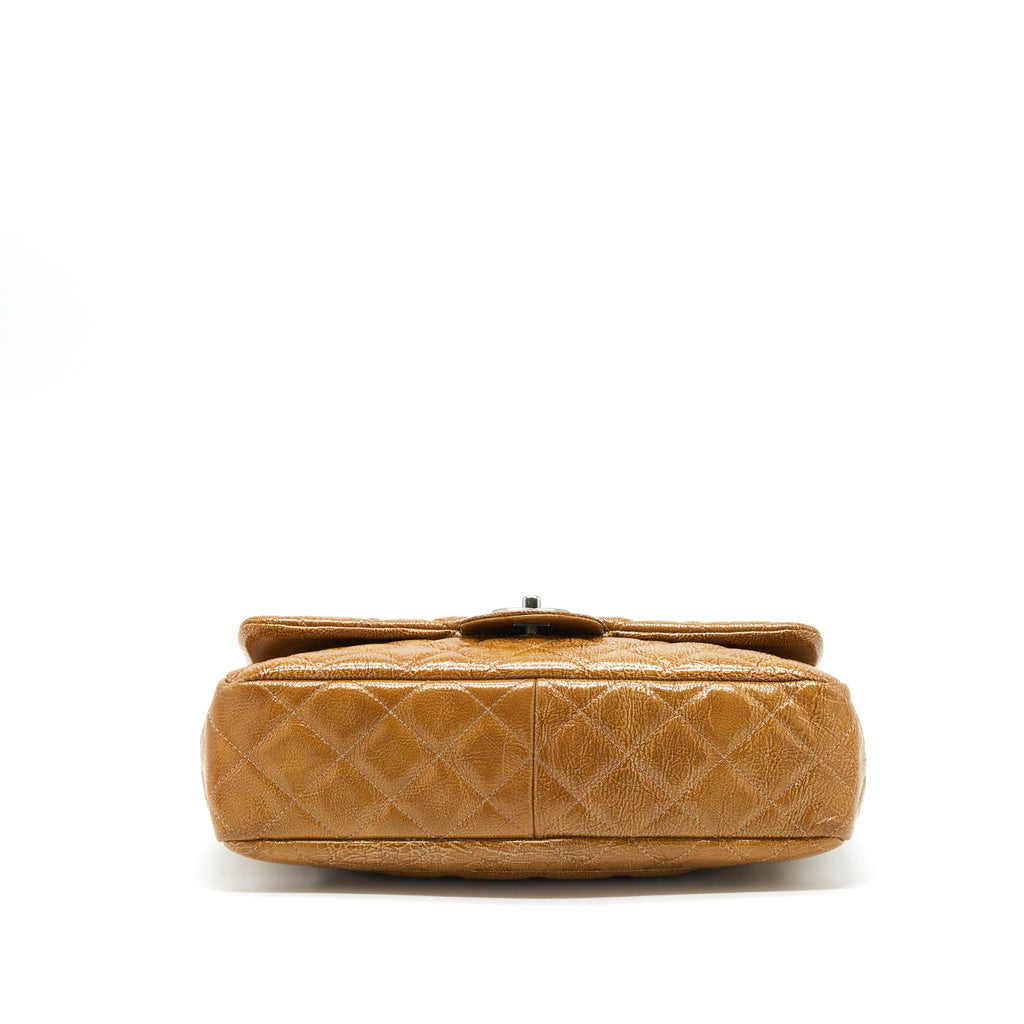 chanel-seasonal-flap-bag-caramel-shw