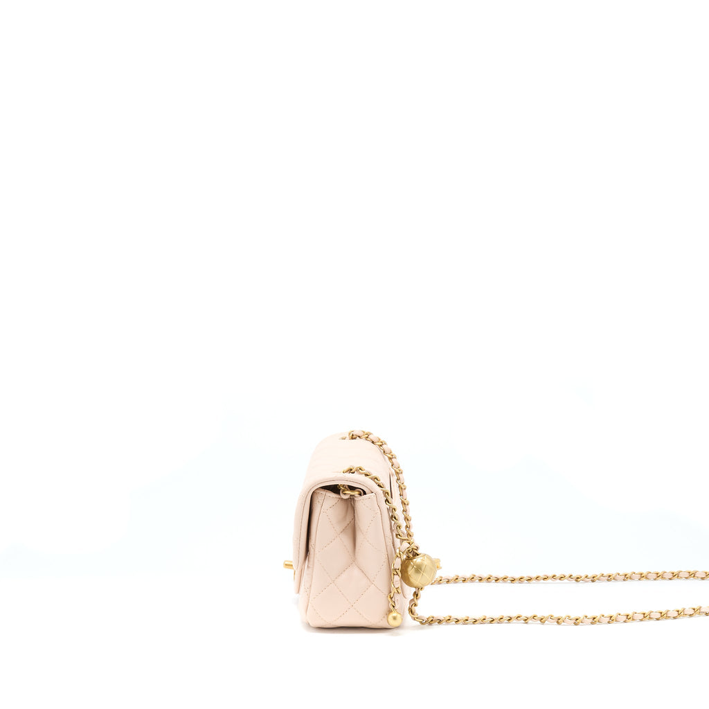chanel-22c-pearl-crush-mini-square-flap-bag-lambskin-light-beige-ghw