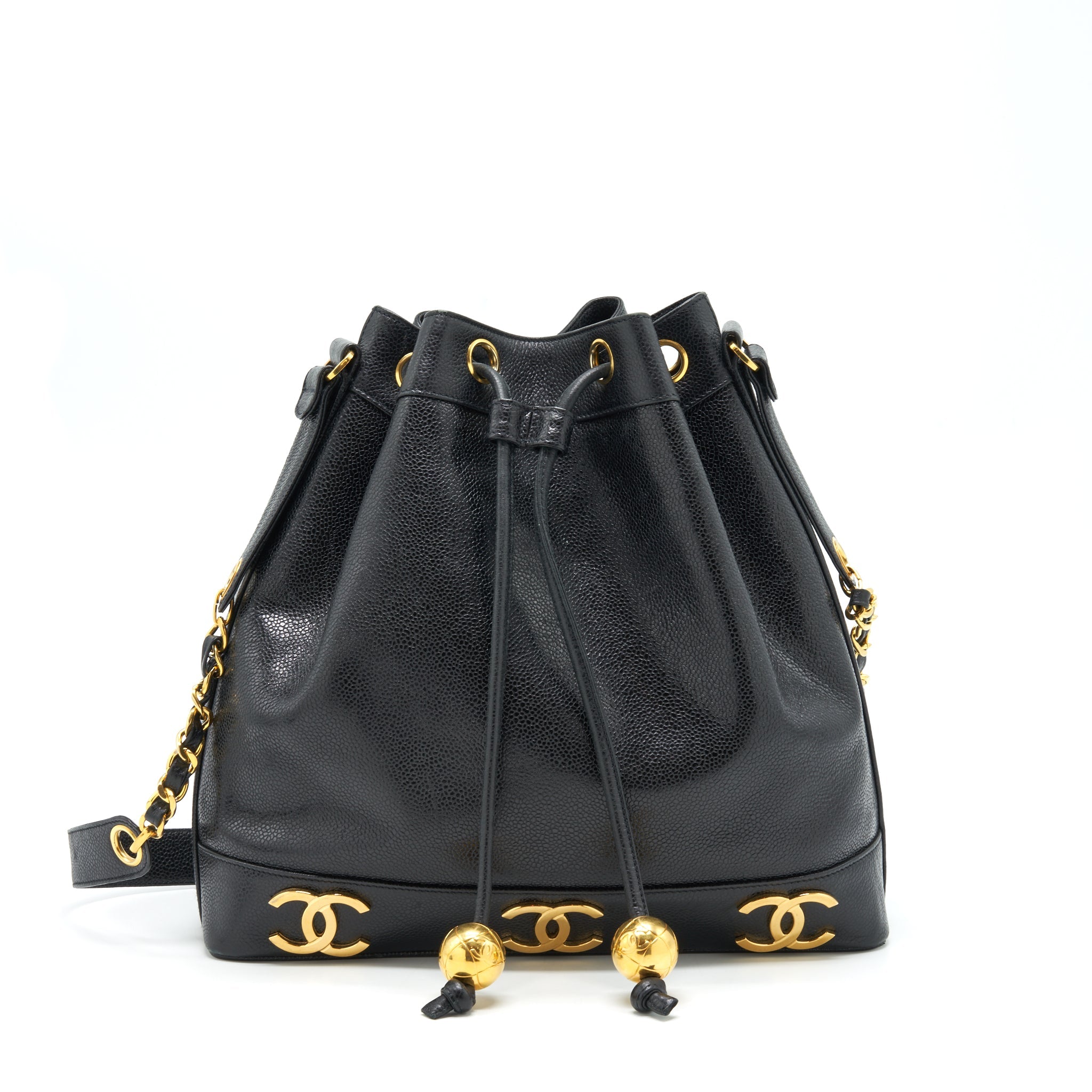 chanel-vintage-bucket-bag-caviar-black-ghw