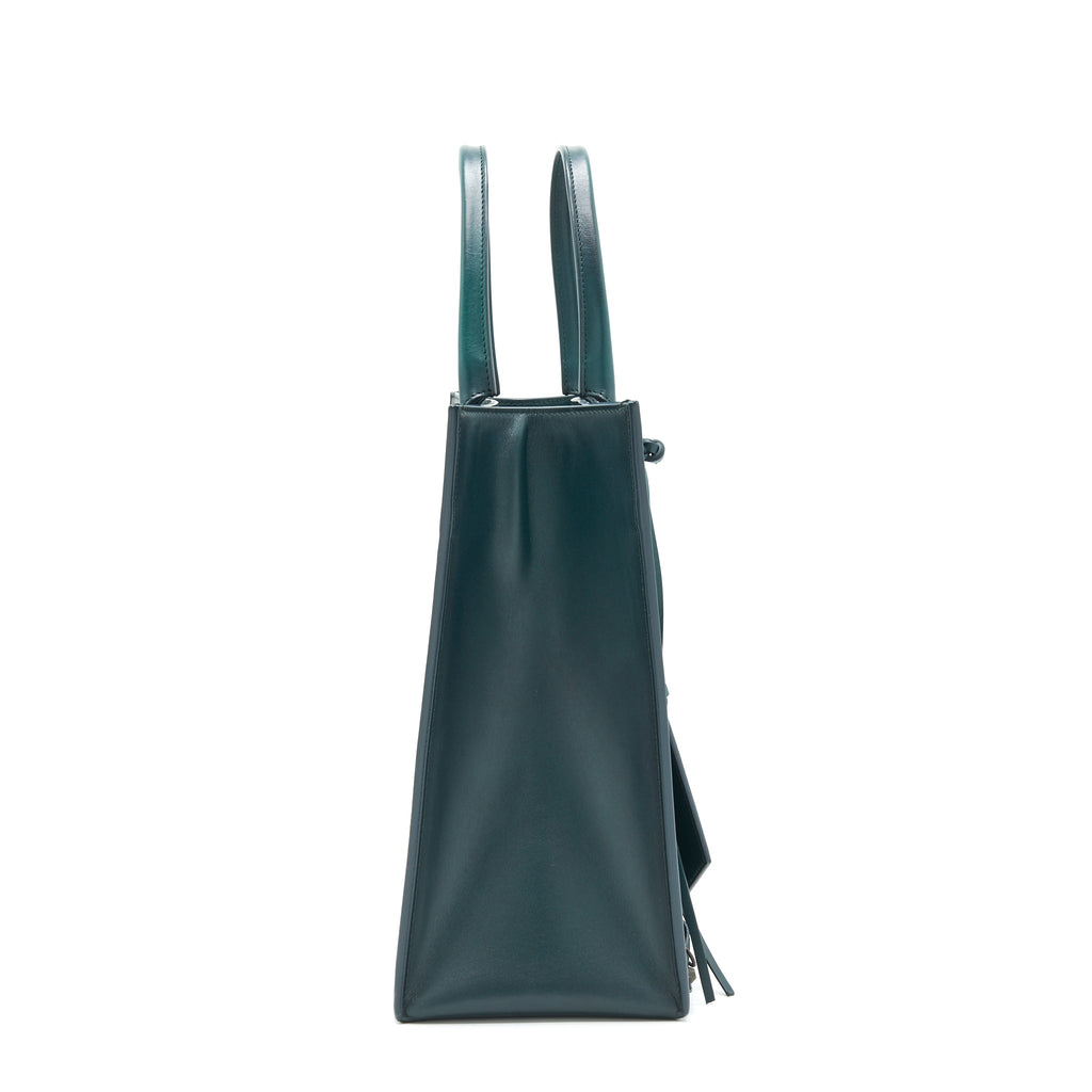 balenciaga-tote-bag-in-deep-green