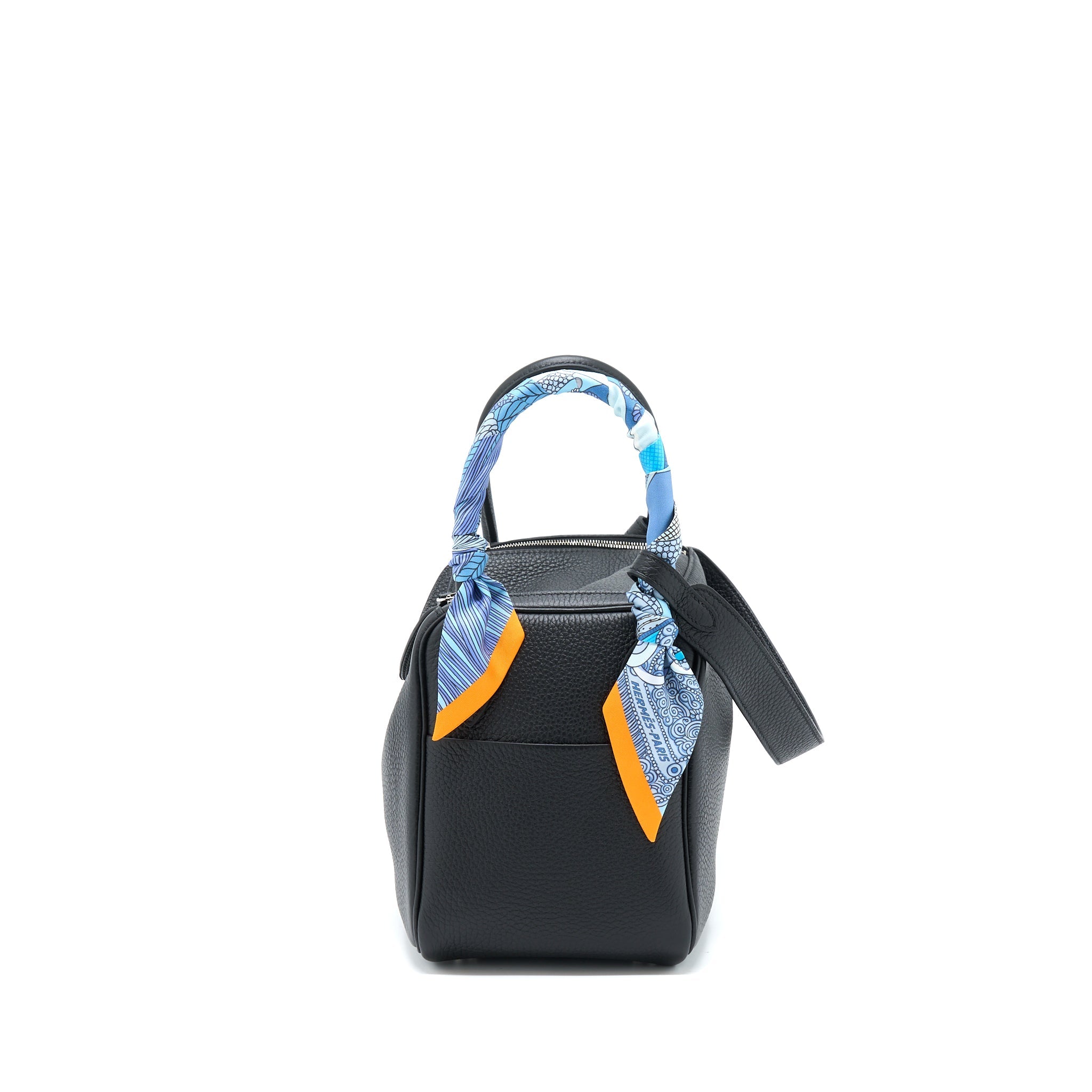 hermes-lindy-26-clemence-black-shw-stamp-z-with-an-extra-twilly